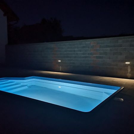 Yosefsfeld Bed & Breakfast Kutjevo ภายนอก รูปภาพ