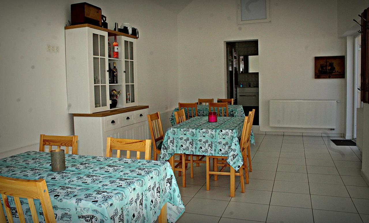 Yosefsfeld Bed & Breakfast Kutjevo ภายนอก รูปภาพ